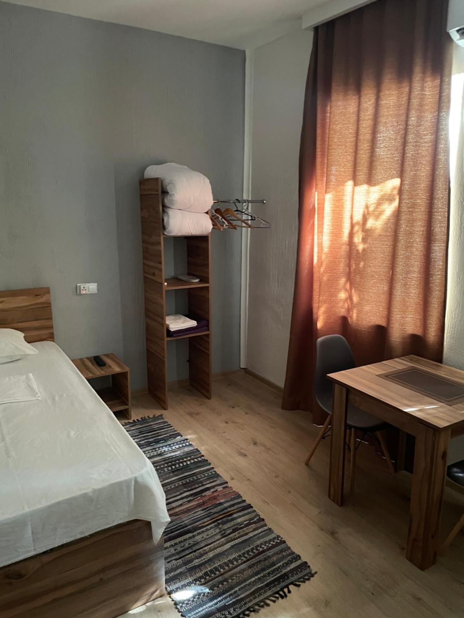 Apartment In The City Center With The Garden Yerevan Exterior photo