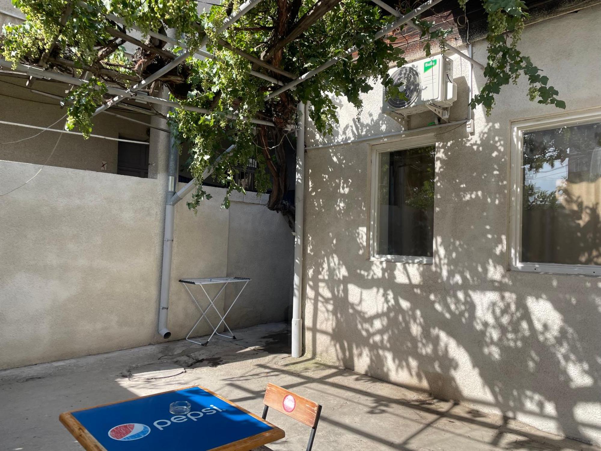 Apartment In The City Center With The Garden Yerevan Exterior photo